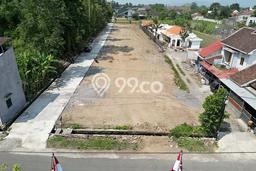 Lahan Dijual Lokasi Strategis di Yogyakarta dengan Luas 200m2 Lahan Dijual Lokasi Strategis di Yogyakarta dengan Luas 200m2