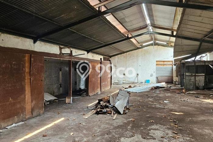 Unit Komersial Disewakan di Jakarta Barat Area Strategis Harga Kompetitif Unit Komersial Disewakan di Jakarta Barat Area Strategis Harga Kompetitif