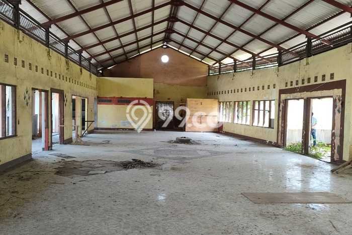 Unit Gudang Paling Strategis di Brebes Brebes dengan LB 1400m2 Unit Gudang Paling Strategis di Brebes Brebes dengan LB 1400m2