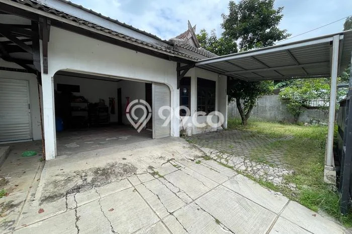 Disewakan Rumah Konsep Modern di Semarang Barat Semarang dengan 6 KT Disewakan Rumah Konsep Modern di Semarang Barat Semarang dengan 6 KT