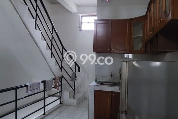 Ruko Dijual di Jakarta Barat LT 42m2 & LB 165m2 Lokasi Terbaik! Ruko Dijual di Jakarta Barat LT 42m2 & LB 165m2 Lokasi Terbaik!