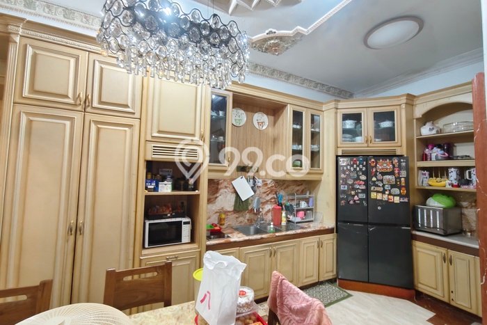 Hunian Mewah LB 500m2 Siap Huni Desain Elegan di Sunter, Jakarta Utara Hunian Mewah LB 500m2 Siap Huni Desain Elegan di Sunter, Jakarta Utara