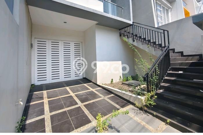 Hunian Mewah LB 250m2 Siap Pakai Desain Elegan di Sunter, Jakarta Utara Hunian Mewah LB 250m2 Siap Pakai Desain Elegan di Sunter, Jakarta Utara