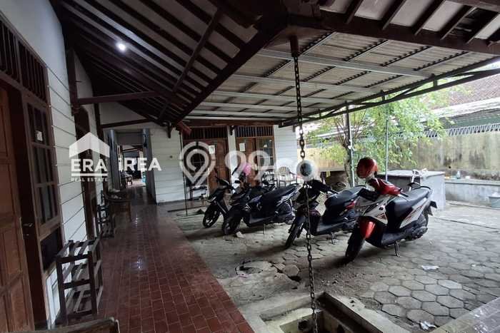 Siap Huni Rumah Mewah 34 Kamar di Depok Dekat ke Mana Pun Siap Huni Rumah Mewah 34 Kamar di Depok Dekat ke Mana Pun