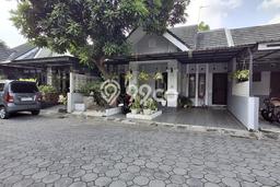 For Sale Rumah 2 Kamar Lokasi Ideal Nyaman dan Strategis di Colomadu For Sale Rumah 2 Kamar Lokasi Ideal Nyaman dan Strategis di Colomadu