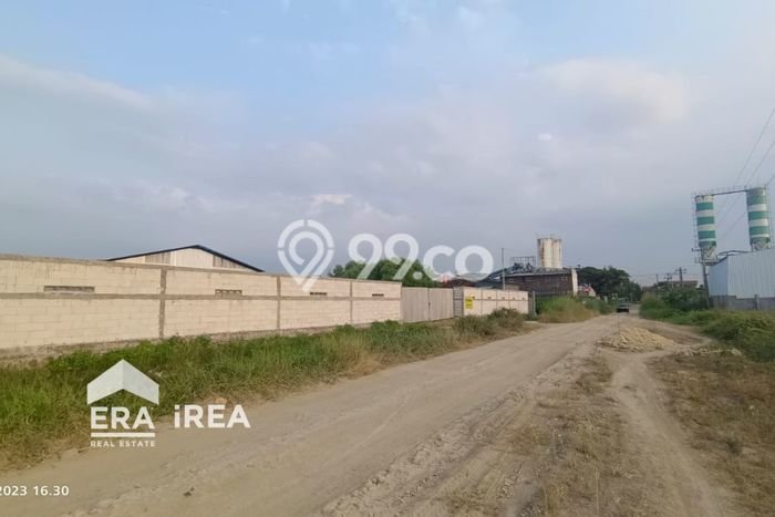 Unit Gudang Dijual di Kaliwungu Kendal Luas Bangunan 1050m2 Unit Gudang Dijual di Kaliwungu Kendal Luas Bangunan 1050m2