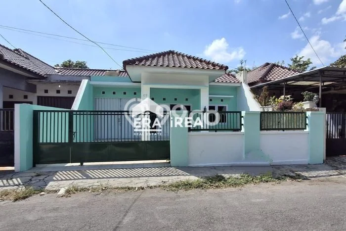 Rumah Strategis Modern Lb 122m2 di Kalasan, Sleman Rumah Strategis Modern Lb 122m2 di Kalasan, Sleman