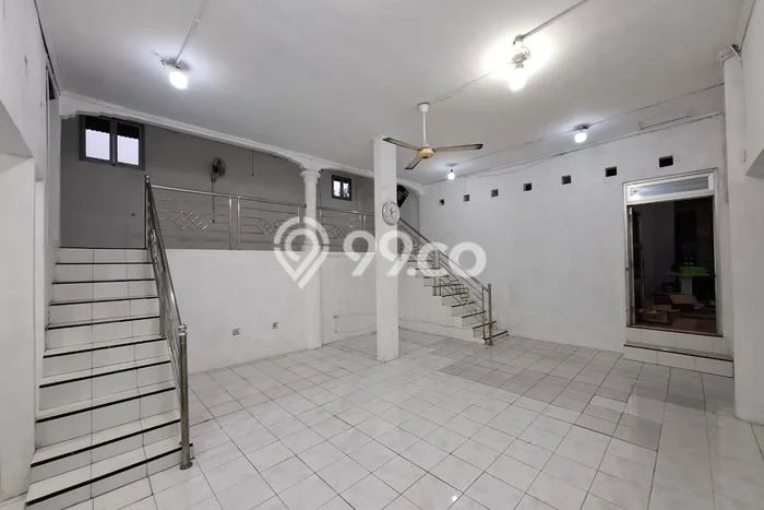 Unit Komersial Disewa Lokasi Mojosongo, Boyolali Spesifikasi Luas Bangunan 170m2 Unit Komersial Disewa Lokasi Mojosongo, Boyolali Spesifikasi Luas Bangunan 170m2