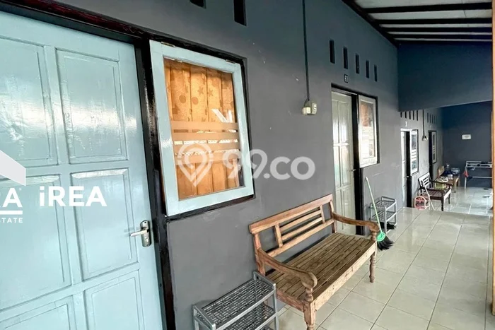 Rumah Kost untuk Dijual di Sambi dengan 31 KT, 27 KM, Luas 800m2 Rumah Kost untuk Dijual di Sambi dengan 31 KT, 27 KM, Luas 800m2