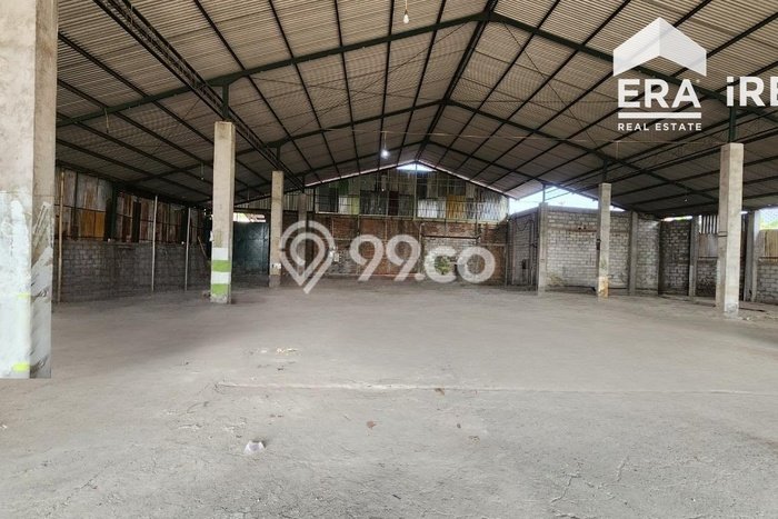 Gudang disewakan di Karanganyar Solo dengan luas bangunan 1200m2 Gudang disewakan di Karanganyar Solo dengan luas bangunan 1200m2