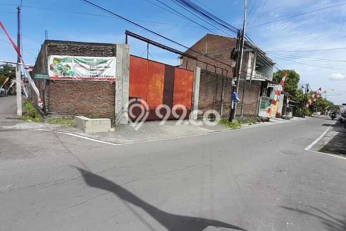 Unit Gudang Disewa Lokasi Banjarsari, Surakarta Spesifikasi Luas Bangunan 400m2 Unit Gudang Disewa Lokasi Banjarsari, Surakarta Spesifikasi Luas Bangunan 400m2