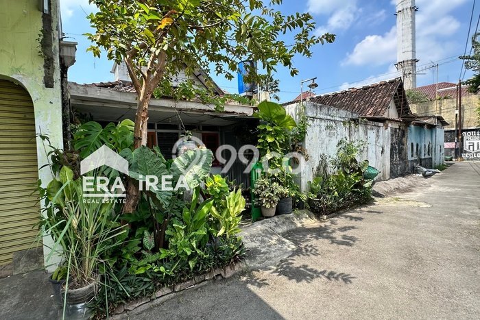 Dijual Cepat Rumah Favorit Siap Huni LB 373m2 di Laweyan, Surakarta Dijual Cepat Rumah Favorit Siap Huni LB 373m2 di Laweyan, Surakarta