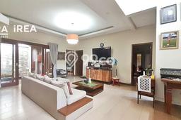 PENAWARAN TERBAIK! Rumah Strategis di Baki, Luas 306m2m² Bangunan 250m2m² PENAWARAN TERBAIK! Rumah Strategis di Baki, Luas 306m2m² Bangunan 250m2m²