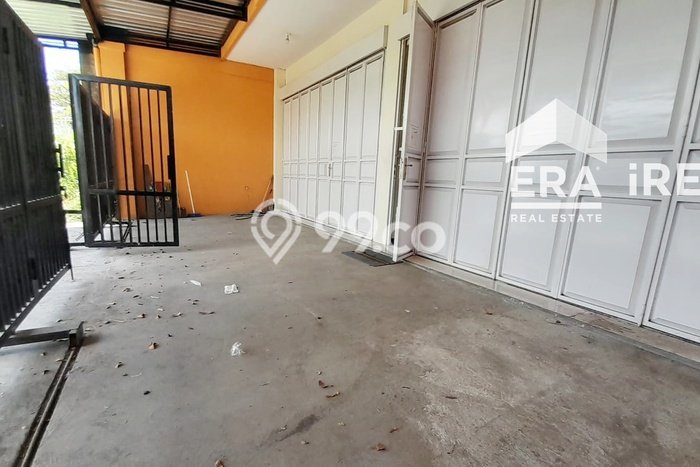 Unit Komersial Dijual di Baki Sukoharjo Luas Bangunan 225m2 Unit Komersial Dijual di Baki Sukoharjo Luas Bangunan 225m2