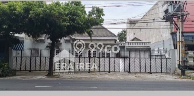 LOKASI TERBAIK! Komersial di Laweyan, Luas 400m², Kawasan Berkembang LOKASI TERBAIK! Komersial di Laweyan, Luas 400m², Kawasan Berkembang
