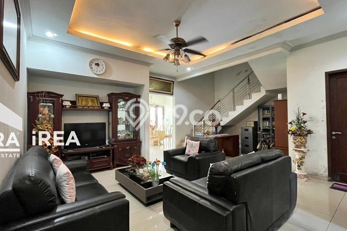 Rumah Eksklusif Siap Huni LT 302m2 di Kartasura, Sukoharjo Rumah Eksklusif Siap Huni LT 302m2 di Kartasura, Sukoharjo