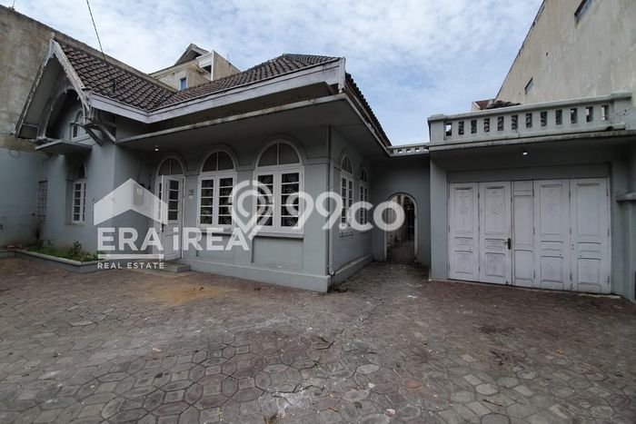 LOKASI TERBAIK! Komersial di Laweyan, Luas 400m², Kawasan Berkembang LOKASI TERBAIK! Komersial di Laweyan, Luas 400m², Kawasan Berkembang