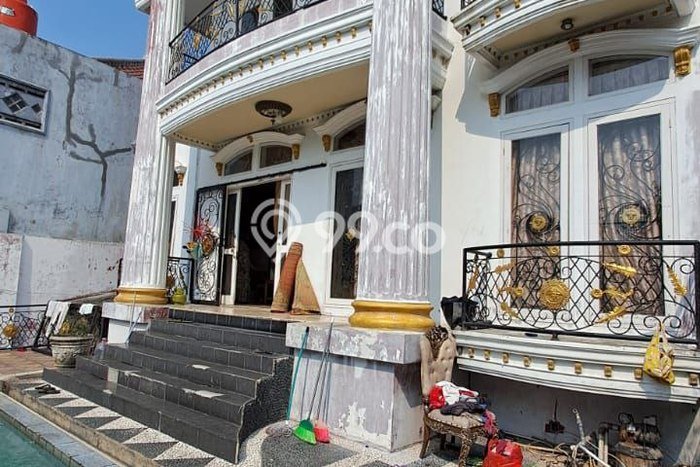 Jual Rumah Luas Elegan Dengan View Cantik di Kramat, Jakarta Pusat Jual Rumah Luas Elegan Dengan View Cantik di Kramat, Jakarta Pusat