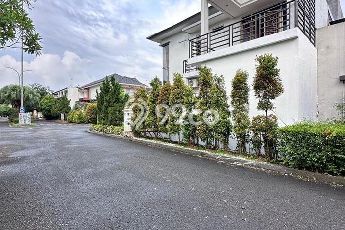 Rumah Luxury Modern Tanpa Renovasi di Jatiwarna Bekasi Rumah Luxury Modern Tanpa Renovasi di Jatiwarna Bekasi