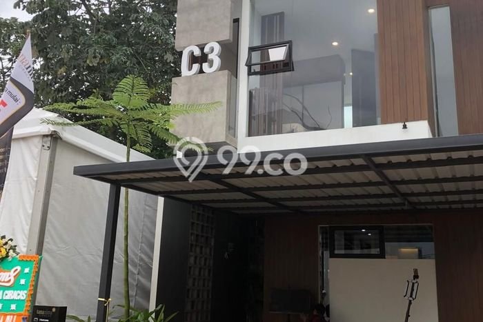 For Sale Rumah 3 Kamar Lokasi Ideal Nyaman dan Strategis di Ciracas For Sale Rumah 3 Kamar Lokasi Ideal Nyaman dan Strategis di Ciracas