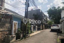 Rumah Eksklusif Dijual LT 187m2 di Cilandak, Jakarta Selatan Rumah Eksklusif Dijual LT 187m2 di Cilandak, Jakarta Selatan