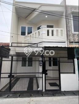 Dijual Hunian Rumah Nyaman 4 Kamar di Taman Ratu, Jakarta Barat Dijual Hunian Rumah Nyaman 4 Kamar di Taman Ratu, Jakarta Barat