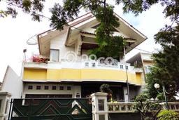 Rumah Luxury Modern Tanpa Renovasi di Joglo Jakarta Barat Rumah Luxury Modern Tanpa Renovasi di Joglo Jakarta Barat
