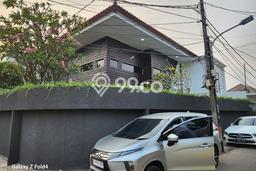 Jual Rumah Luas Elegan Dengan View Eksklusif di Kav DKI, Jakarta Barat Jual Rumah Luas Elegan Dengan View Eksklusif di Kav DKI, Jakarta Barat