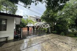 Hunian Mewah Dijual LT 726m2 di Kebayoran Baru, Jakarta Selatan Hunian Mewah Dijual LT 726m2 di Kebayoran Baru, Jakarta Selatan