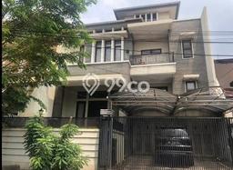 Hunian Elit LB 440m2 Siap Huni Desain Elegan di Kedoya, Jakarta Barat Hunian Elit LB 440m2 Siap Huni Desain Elegan di Kedoya, Jakarta Barat