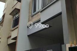 Rumah Modern 4 KT di Tanjung Duren Jakarta Barat Semi Furnished Rumah Modern 4 KT di Tanjung Duren Jakarta Barat Semi Furnished