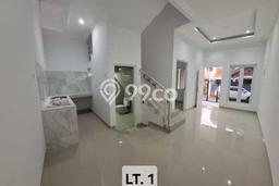 Dijual Hunian Rumah Terawat 5 Kamar di Tanjung Duren, Jakarta Barat Dijual Hunian Rumah Terawat 5 Kamar di Tanjung Duren, Jakarta Barat