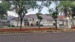 Rumah Elit LB 346m2 Siap Pakai Desain Elegan di patra kuningan, Jakarta Selatan Rumah Elit LB 346m2 Siap Pakai Desain Elegan di patra kuningan, Jakarta Selatan