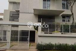Sewa Rumah Strategis di Kuningan LT 240m2 / LB 400m2 Siap Huni Sewa Rumah Strategis di Kuningan LT 240m2 / LB 400m2 Siap Huni