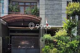 Disewakan! Rumah 5 Kamar Tidur &
5 Kamar Mandi di Senayan, Jakarta Selatan Disewakan! Rumah 5 Kamar Tidur &
5 Kamar Mandi di Senayan, Jakarta Selatan