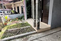LOKASI TERBAIK! Rumah kawasan Sleman, 1 KM, Area Premium, Luas 105m² Bangunan 65m² LOKASI TERBAIK! Rumah kawasan Sleman, 1 KM, Area Premium, Luas 105m² Bangunan 65m²