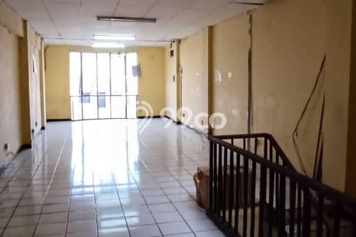 Ruko Paling Dicari LB 200m2 Dijual di Ciputat Ruko Paling Dicari LB 200m2 Dijual di Ciputat