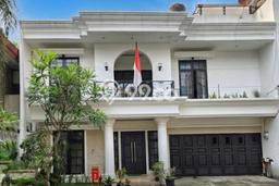 Jual Rumah Mewah Elegan Dengan View Cantik di Kemang, Jakarta Selatan Jual Rumah Mewah Elegan Dengan View Cantik di Kemang, Jakarta Selatan