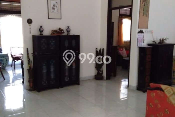 Dijual Rumah Premium dengan Fasilitas Sekitar Komplit di Tegalsari, Surabaya Dijual Rumah Premium dengan Fasilitas Sekitar Komplit di Tegalsari, Surabaya