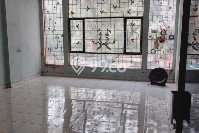 Dijual Ruko Kawasan Strategis di Andir, Luas 350m², Jalan Raya Dijual Ruko Kawasan Strategis di Andir, Luas 350m², Jalan Raya