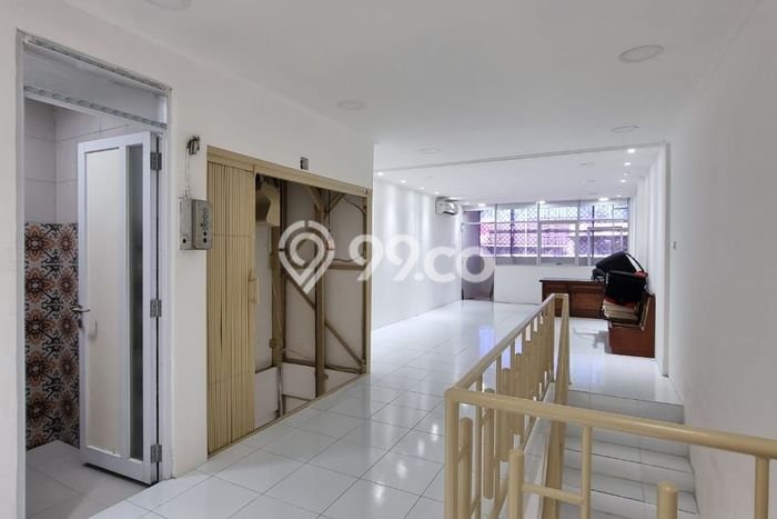Ruko Bagus Dijual LB 280m2 Lokasi Strategis Bandung Area Cocok untuk Berbisnis Ruko Bagus Dijual LB 280m2 Lokasi Strategis Bandung Area Cocok untuk Berbisnis