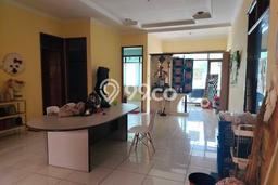 Hunian Elit LB 180m2 Siap Pakai Desain Elegan di Peta, Bandung Hunian Elit LB 180m2 Siap Pakai Desain Elegan di Peta, Bandung