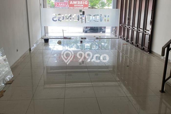 For Rent Ruko Kawasan Mekar Wangi, Luas 225m², Area Strategis, Siap Pakai For Rent Ruko Kawasan Mekar Wangi, Luas 225m², Area Strategis, Siap Pakai