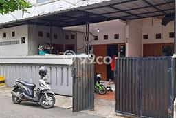 For Sale Hunian Rumah Terawat 5 Kamar di Rawamangun, Jakarta Timur For Sale Hunian Rumah Terawat 5 Kamar di Rawamangun, Jakarta Timur