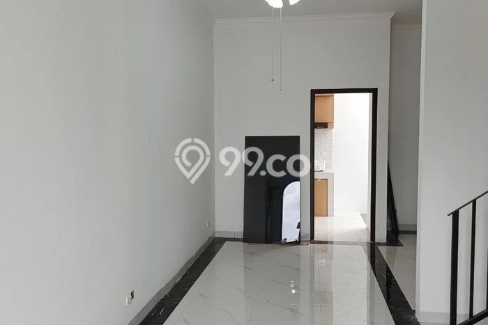 For Sale Rumah 3 Kamar Lokasi Strategis Nyaman dan Strategis di Duren Sawit For Sale Rumah 3 Kamar Lokasi Strategis Nyaman dan Strategis di Duren Sawit