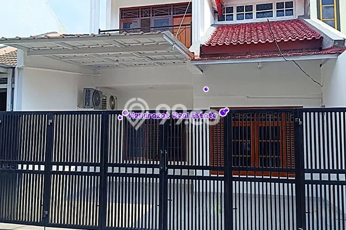 Rumah Luas Asri 3 KT Siap Pakai di Pondok Bambu Jakarta Timur Rumah Luas Asri 3 KT Siap Pakai di Pondok Bambu Jakarta Timur