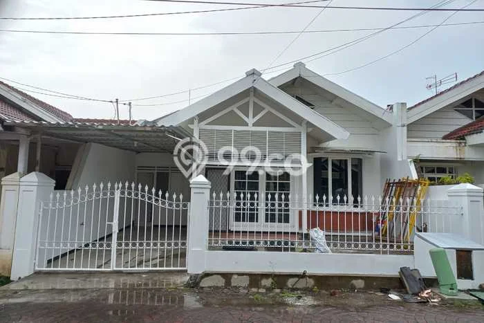Sewa Rumah Harga Terjangkau di Kedung Baruk Surabaya Punya 3 Kamar Tidur Sewa Rumah Harga Terjangkau di Kedung Baruk Surabaya Punya 3 Kamar Tidur