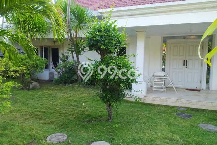 Ready to Use! Luxury House LT 929m2 Desain Elegan di Diponegoro Ready to Use! Luxury House LT 929m2 Desain Elegan di Diponegoro