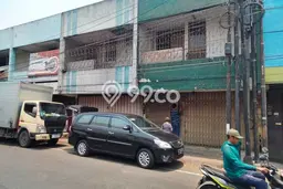 Ruko untuk Disewa di Pusat Malang Luas Bangunan 180m2 Ruko untuk Disewa di Pusat Malang Luas Bangunan 180m2