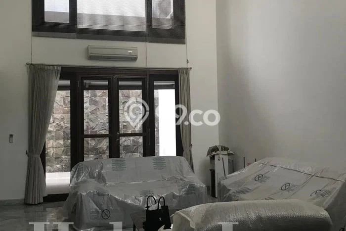 Rumah sewa siap huni 3 KT di Kuningan, Jakarta Selatan Rumah sewa siap huni 3 KT di Kuningan, Jakarta Selatan